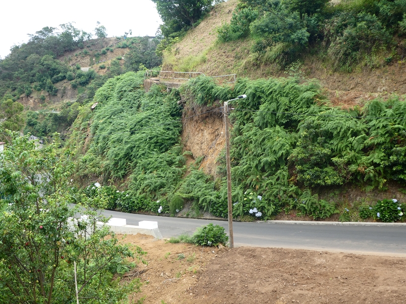Levada do Castelejo — Zur Kreuzung mit der ER-108 — Foto 1