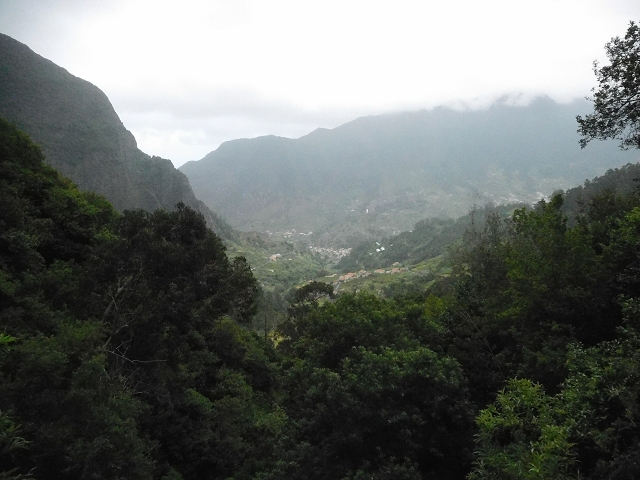 09.08.2015 Levada da Faja da Rodrigues und Aufstieg zur Levada do Norte — Bis zur Ribeira do Passo — Foto 2