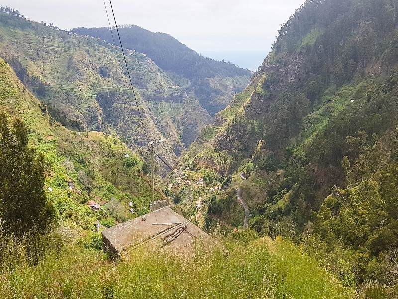 10.05.2019 Von Meia Legua nach Pomar de Rocha, auf die Levada do Lombo do Mouro und Abstieg über Furnas — Abstieg nach Furnas — Foto 14