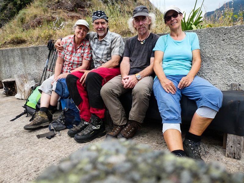 10.05.2019 Von Meia Legua nach Pomar de Rocha, auf die Levada do Lombo do Mouro und Abstieg über Furnas — Zum Miradouro — Foto 7