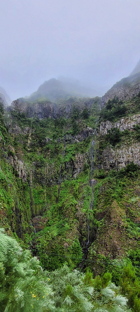10.06.2024 Über die Levada de Marques Teixeira zum Cascalho und zurück über die Levada do Paul und die Levada Seca — Cascalho — Foto 1