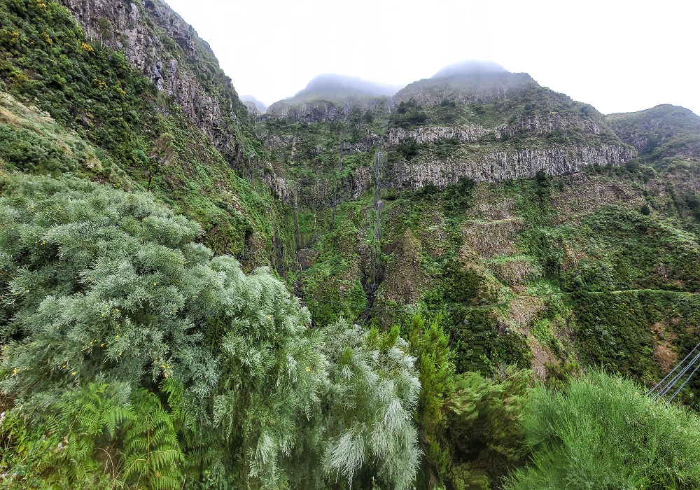 10.06.2024 Über die Levada de Marques Teixeira zum Cascalho und zurück über die Levada do Paul und die Levada Seca — Cascalho — Foto 3