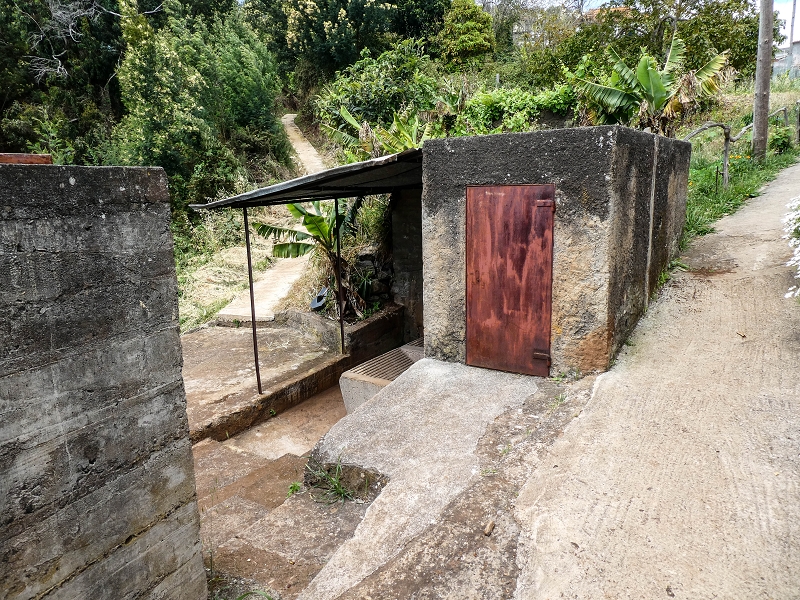 11.05.2019 Nochmals auf die Levada da Roda — On along the south-eastern terminal branch to the vertical section and back to the wash house — photo 19