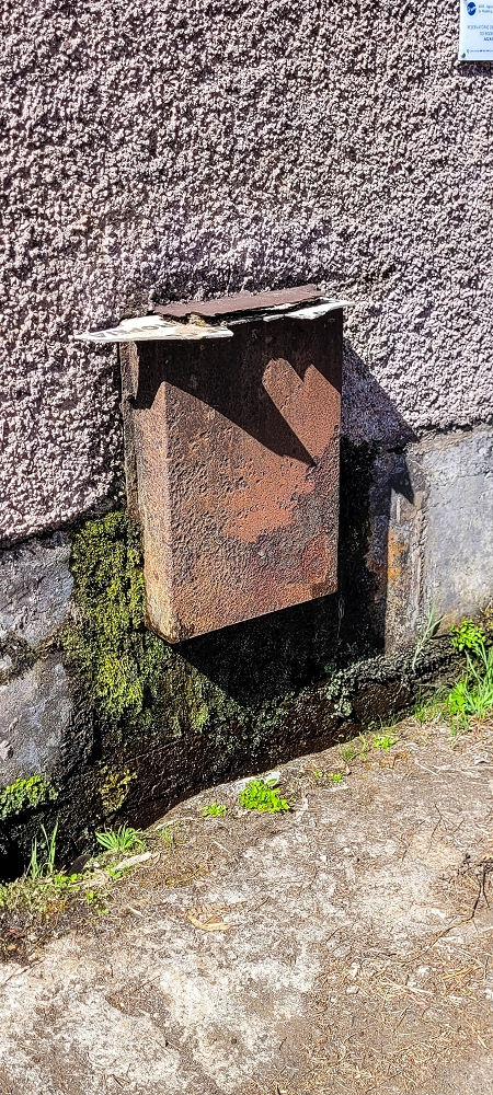 11 de junho de 2022 Volta exigente pelo Rosto Branco — Reservatório intermédio, descarga e descarregador da Levada dos Agrioes — foto 1