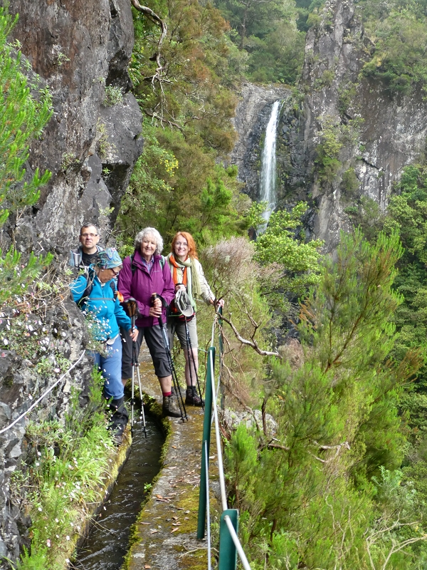 11 July 2018 From the Fanal road via Relvinha to the Levada do Seixal and ascent via the Levada do Norte to Paul da Serra — Hortela tunnel and waterfall, exposed course — photo 13