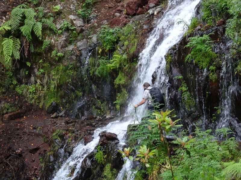 Levada do Seixal — Passage der Ribeira do Folhado Situation 08.2018 — Foto 2