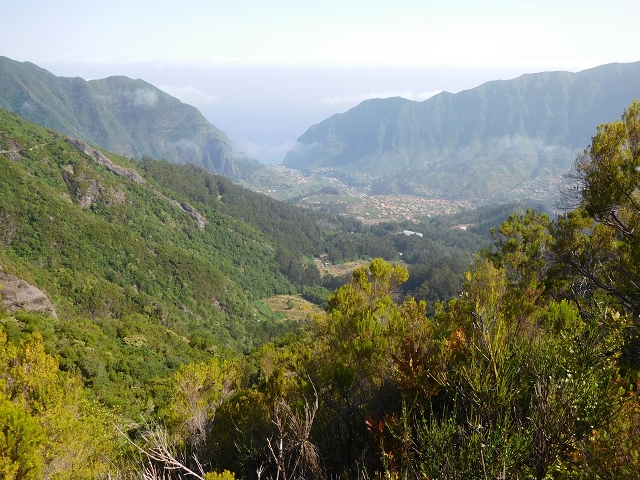 11 August 2015 Levada do Plaino Velho and descent to the Levada da Faja do Rodrigues — From Achada do Loural to the Levada do Plaino Velho — photo 25