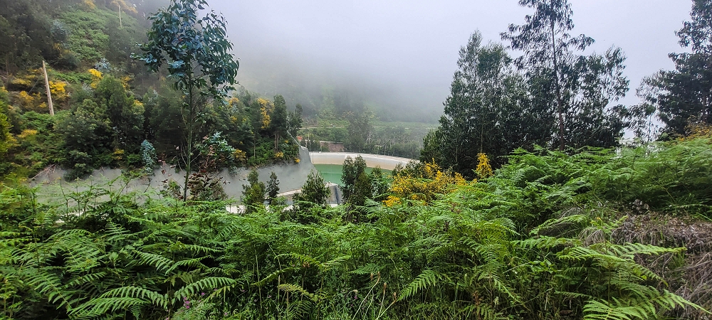 12.06.2022 Calheta Hydro Power - früher und heute — Aussicht auf Kraftwerk und Becken — Foto 10