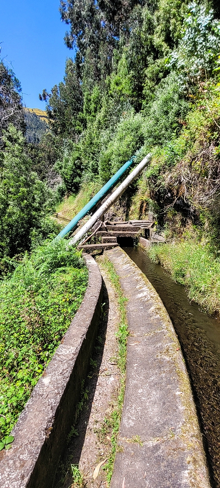 12.06.2022 Calheta Hydro Power - früher und heute — Auf der Levada da Rocha Vermelha bis zum Tunnel — Foto 7