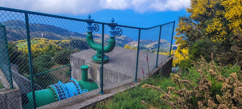 12 June 2024 Over Pico Fernandes and the Vereda do Pau Seco to the 25 Fontes — Something new and something familiar at the old reservoir — photo 1