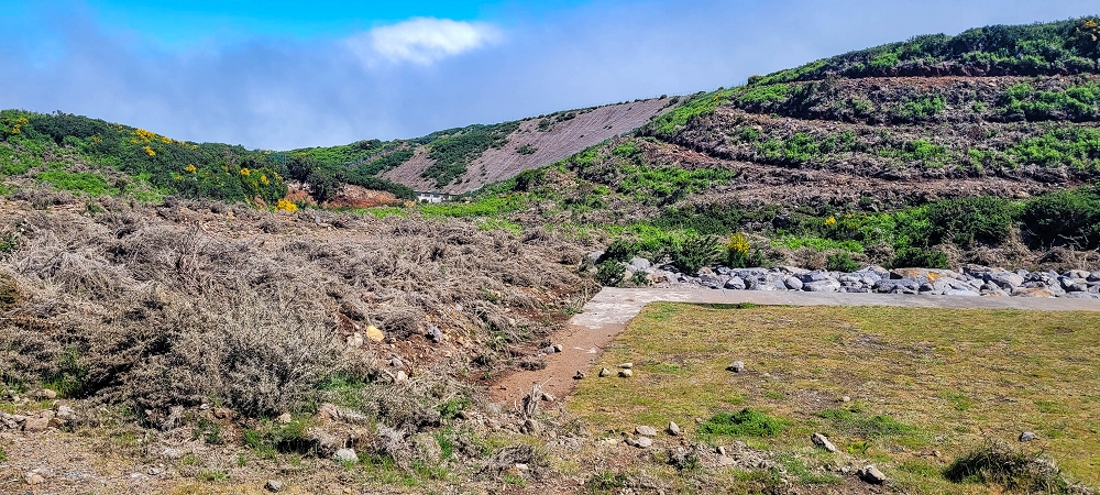 12 June 2024 Over Pico Fernandes and the Vereda do Pau Seco to the 25 Fontes — The new reservoir — photo 7