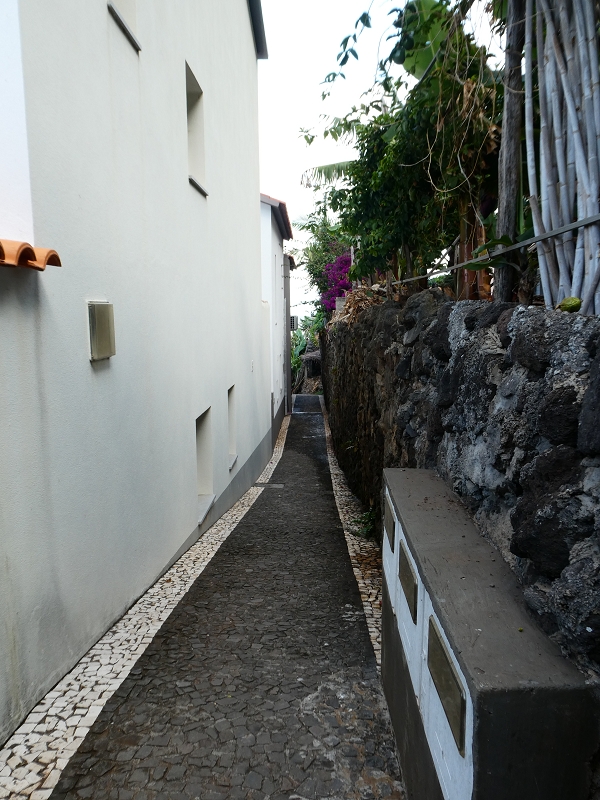 12.07.2018 Von Jardim do Mar nach Prazeres, Querung nach Raposeira und Sao Lourenco, Abstieg nach Paul do Mar — Jardim do Mar und Aufstieg zur Wassermühle — Foto 10