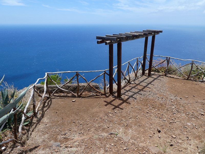 12.07.2018 Von Jardim do Mar nach Prazeres, Querung nach Raposeira und Sao Lourenco, Abstieg nach Paul do Mar — Miradouro do Fio — Foto 3