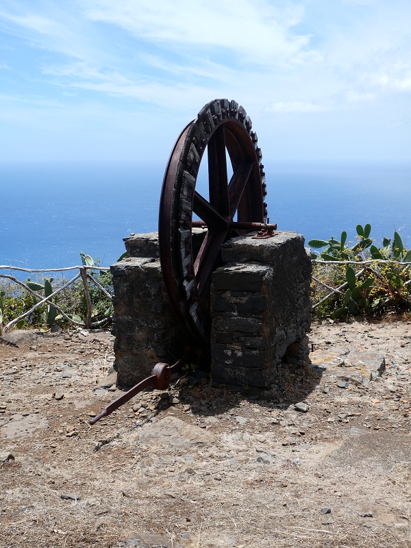 12.07.2018 Von Jardim do Mar nach Prazeres, Querung nach Raposeira und Sao Lourenco, Abstieg nach Paul do Mar — Miradouro do Fio — Foto 7