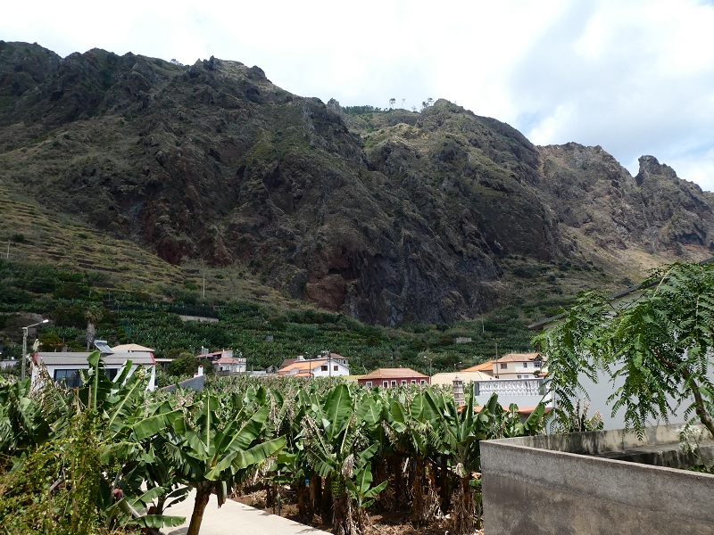 12.07.2018 Von Jardim do Mar nach Prazeres, Querung nach Raposeira und Sao Lourenco, Abstieg nach Paul do Mar — Weiter nach Paul do Mar — Foto 3