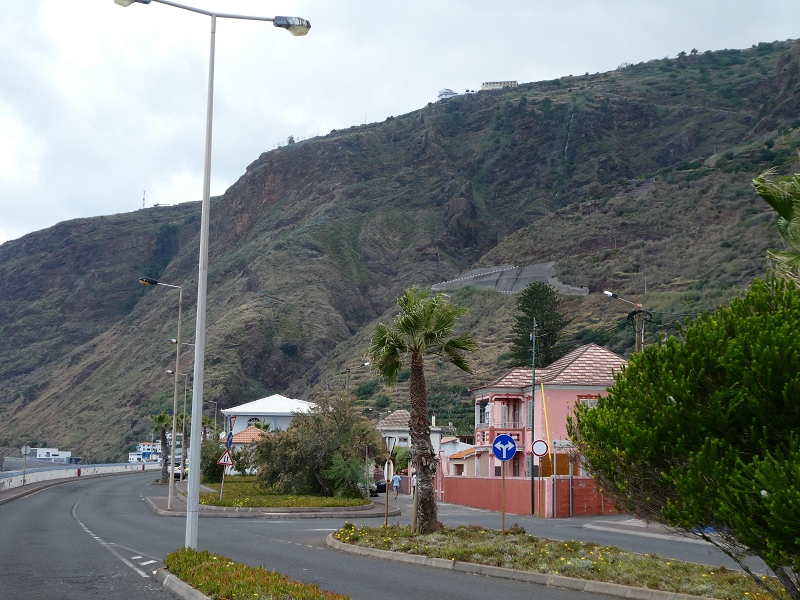 12.07.2018 Von Jardim do Mar nach Prazeres, Querung nach Raposeira und Sao Lourenco, Abstieg nach Paul do Mar — Weiter nach Paul do Mar — Foto 6