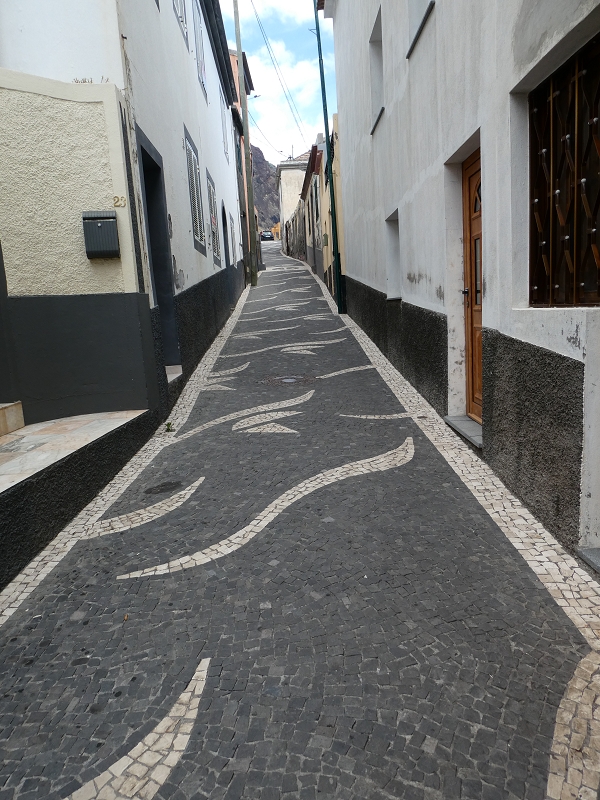 12.07.2018 Von Jardim do Mar nach Prazeres, Querung nach Raposeira und Sao Lourenco, Abstieg nach Paul do Mar — Weiter nach Paul do Mar — Foto 9