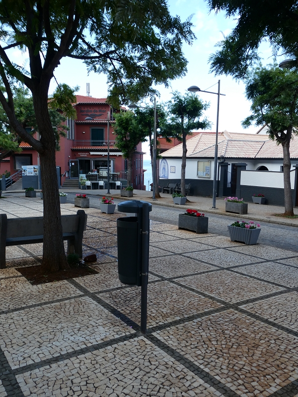 12.07.2018 Von Jardim do Mar nach Prazeres, Querung nach Raposeira und Sao Lourenco, Abstieg nach Paul do Mar — Jardim do Mar und Aufstieg zur Wassermühle — Foto 2