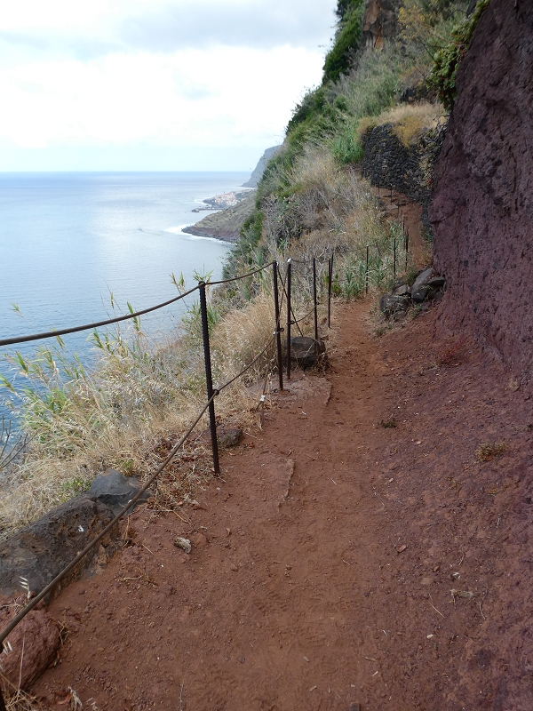 12.07.2018 Von Jardim do Mar nach Prazeres, Querung nach Raposeira und Sao Lourenco, Abstieg nach Paul do Mar — Aufstieg auf dem PR 20 — Foto 11