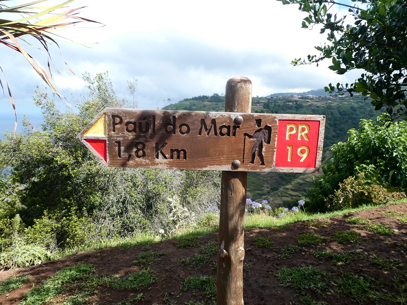 12.07.2018 Von Jardim do Mar nach Prazeres, Querung nach Raposeira und Sao Lourenco, Abstieg nach Paul do Mar — Abstieg auf dem PR 19 bis zur Querung nach Maloeira — Foto 1