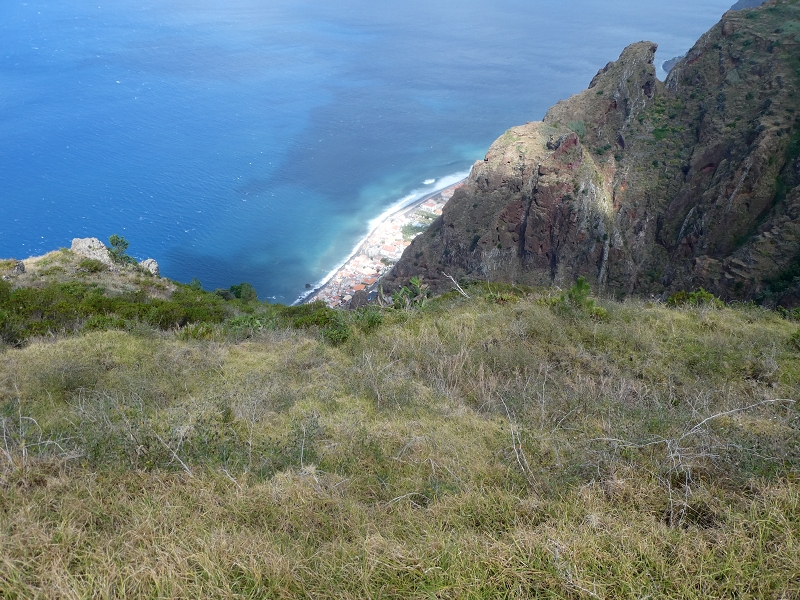 12.07.2018 Von Jardim do Mar nach Prazeres, Querung nach Raposeira und Sao Lourenco, Abstieg nach Paul do Mar — Abstieg auf dem PR 19 bis zur Querung nach Maloeira — Foto 4