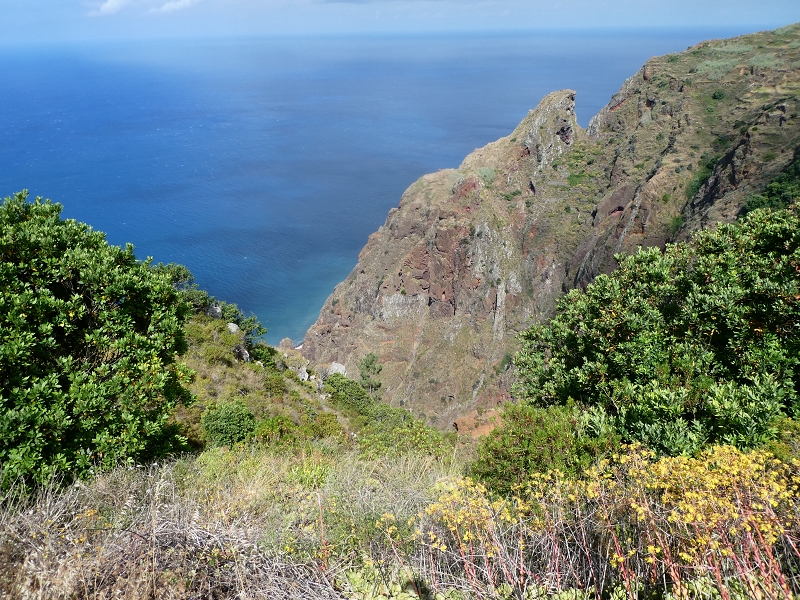 12.07.2018 Von Jardim do Mar nach Prazeres, Querung nach Raposeira und Sao Lourenco, Abstieg nach Paul do Mar — Abstieg auf dem PR 19 bis zur Querung nach Maloeira — Foto 6
