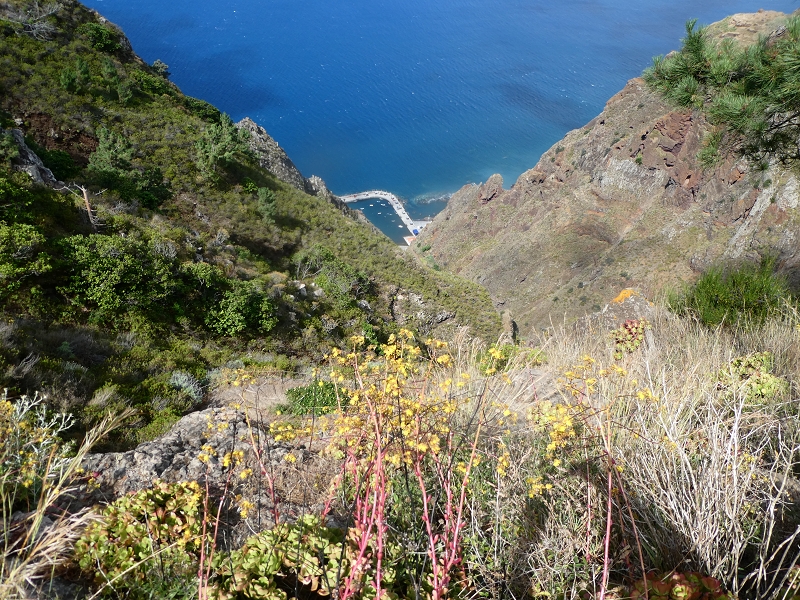12.07.2018 Von Jardim do Mar nach Prazeres, Querung nach Raposeira und Sao Lourenco, Abstieg nach Paul do Mar — Abstieg auf dem PR 19 bis zur Querung nach Maloeira — Foto 9