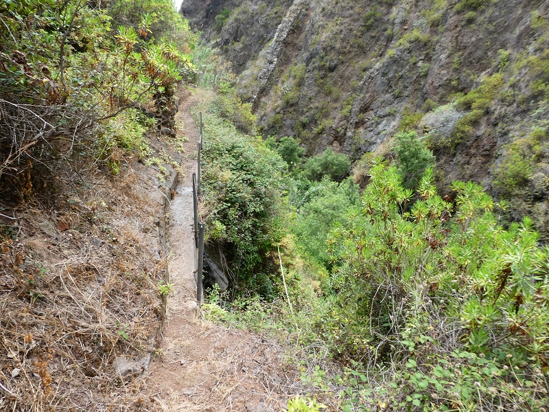 Levada do Paul do Mar — Der Wasserfall und die kleine Levada aus der Ribeira das Galinhas — Foto 9