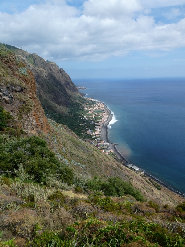 12.07.2018 Levadaentdeckungen auf dem Rückweg von Paul do Mar, Miradouro da Faja da Ovelha — Miradouro da Faja da Ovelha, Beginn der Vereda dos Zimbreiros — Foto 3