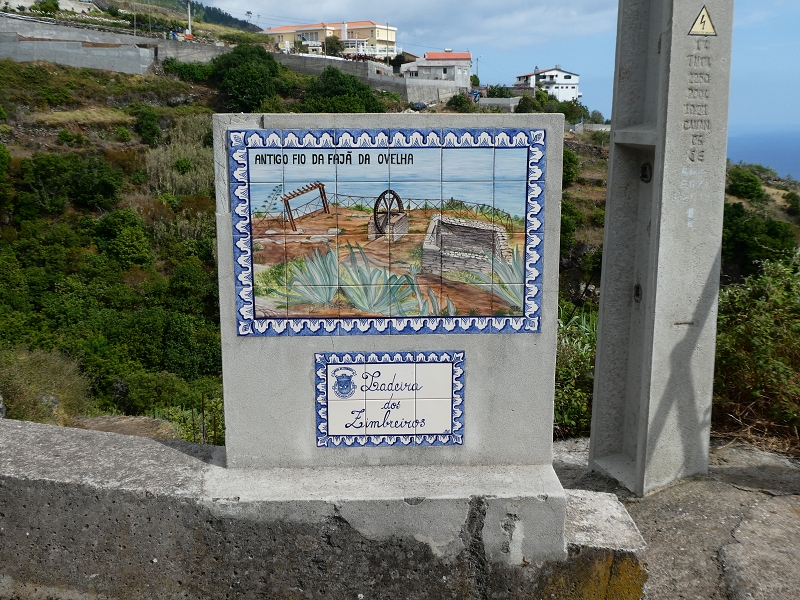 12.07.2018 Levadaentdeckungen auf dem Rückweg von Paul do Mar, Miradouro da Faja da Ovelha — Miradouro da Faja da Ovelha, Beginn der Vereda dos Zimbreiros — Foto 4