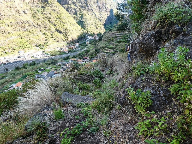 13.05.2019 Ein neuer Aufstieg von Meia Legua nach Eira do Mourao, und die Rätsel der s der Levadas de Baixo und Meio — Subida de Meia Legua até ao troço com corda — foto 18