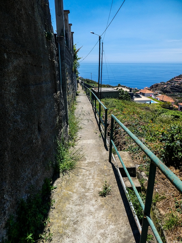 13.05.2019 Ein neuer Aufstieg von Meia Legua nach Eira do Mourao, und die Rätsel der s der Levadas de Baixo und Meio — On the Levada de Baixo — photo 69