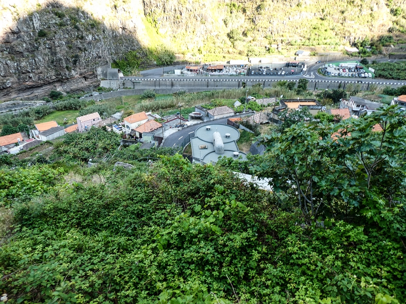 13.05.2019 Ein neuer Aufstieg von Meia Legua nach Eira do Mourao, und die Rätsel der s der Levadas de Baixo und Meio — Subida de Meia Legua até ao troço com corda — foto 9