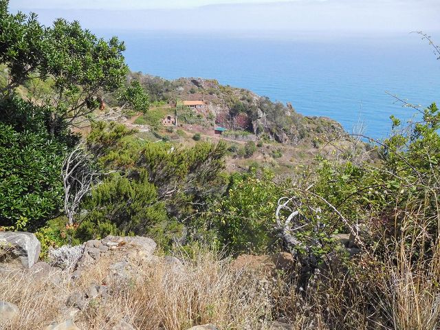 13 August 2017 Levada discoveries around Santana and a detour to Ponta do Clerigo — Descent and ascent to Ponta do Clerigo — photo 6