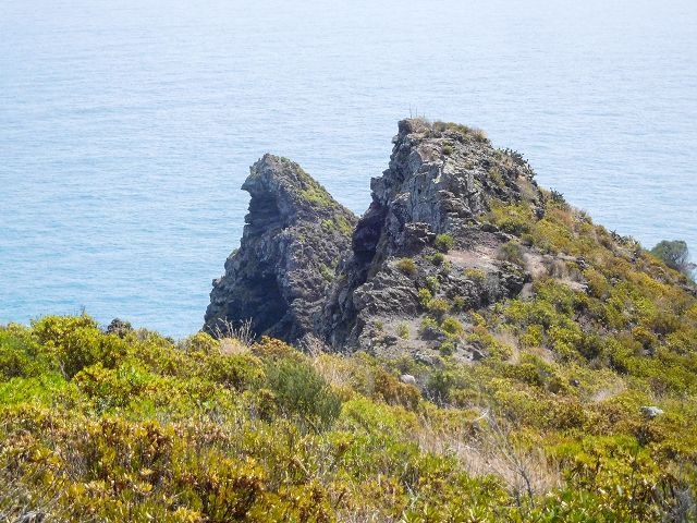 13 August 2017 Levada discoveries around Santana and a detour to Ponta do Clerigo — Descent and ascent to Ponta do Clerigo — photo 10