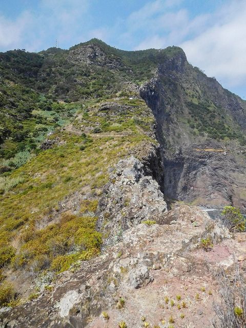 13 August 2017 Levada discoveries around Santana and a detour to Ponta do Clerigo — Descent and ascent to Ponta do Clerigo — photo 13