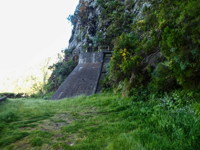 14.05.2019 Wieder einmal in einem meiner Lieblingsgebiete unterwegs: Faja da Nogueira — Zur Ladekammer und zum Miradouro — Foto 7
