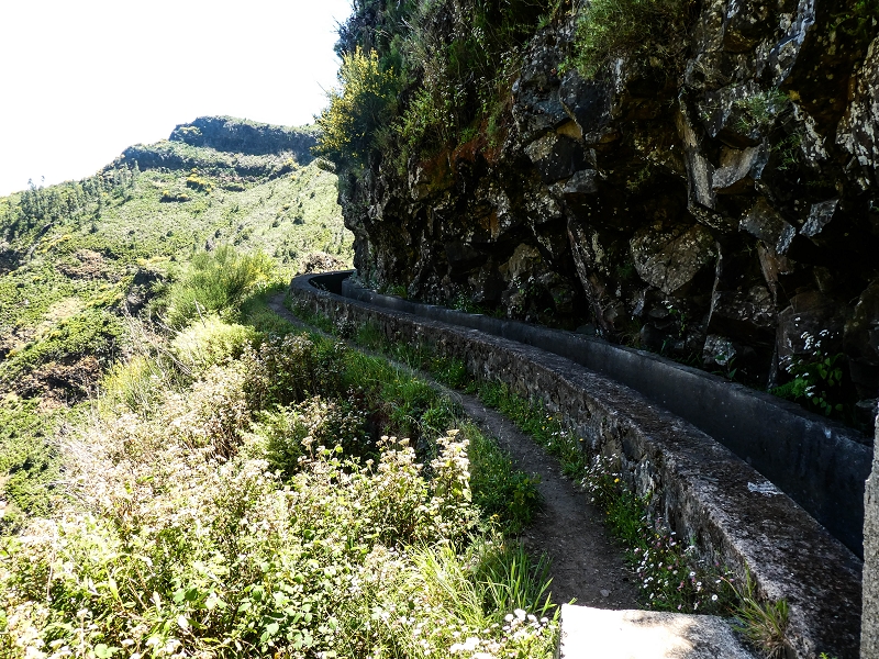 15.05.2019 Wenn ich schon mal hier bin: Levada das Rabacas — Auf der Levada das Rabacas bis zum kurzen Tunnel — Foto 29