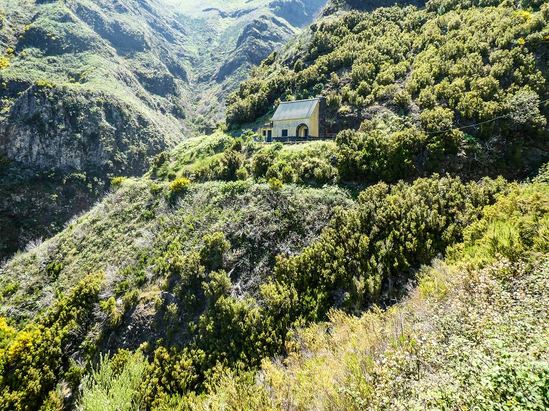 15.05.2019 Wenn ich schon mal hier bin: Levada das Rabacas — Zurück zur Bachverbauung — Foto 9