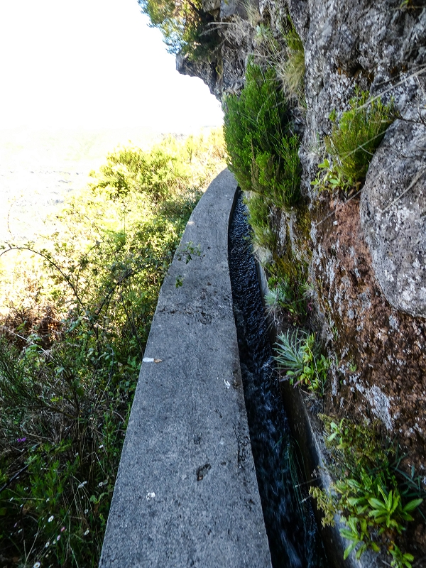 (da Ponta do Sol) — Do ponto de derrocada às cascatas e ao troço impraticável — foto 3