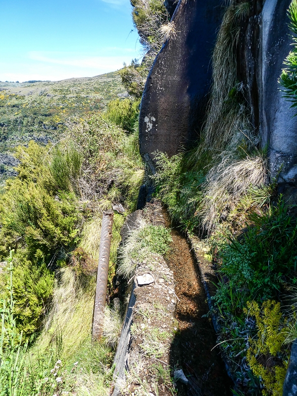 (da Ponta do Sol) — Do ponto de derrocada às cascatas e ao troço impraticável — foto 1