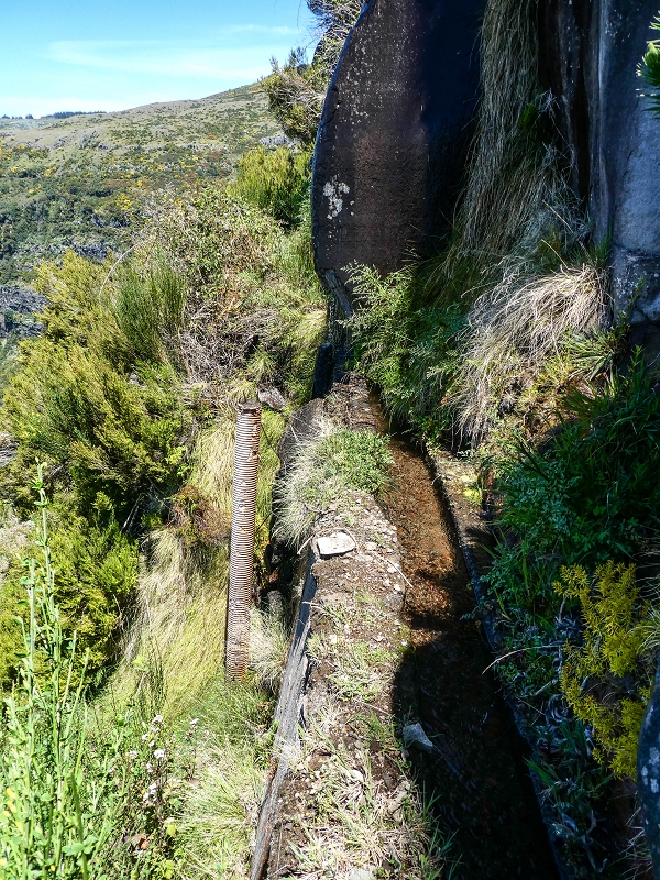 (da Ponta do Sol) — Do ponto de derrocada às cascatas e ao troço impraticável — foto 2