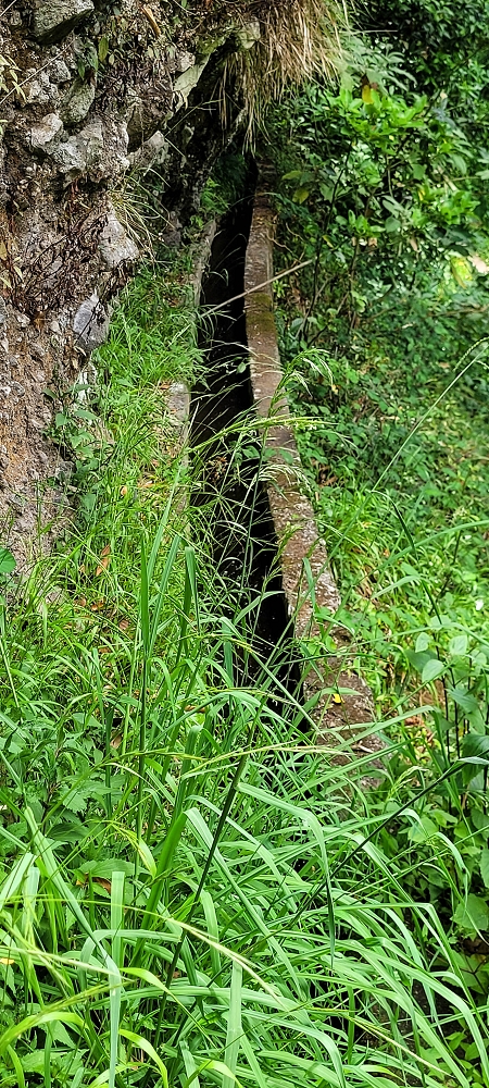 Levada dos Cardais — The stream crossing, partly bypassed — photo 5