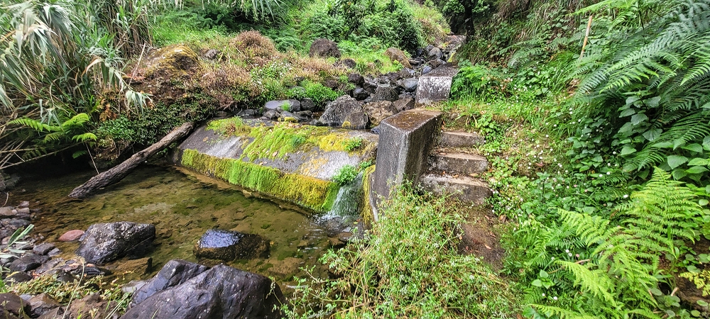 15 May 2022 Big loop in the eastern São Vicente valley — Valley crossing and ascent to Achadinha — photo 10