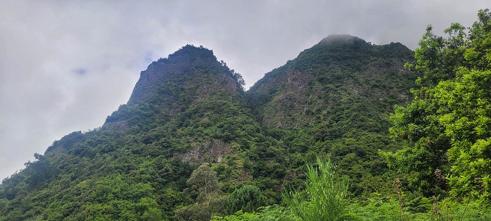 15 May 2022 Big loop in the eastern São Vicente valley — On the scenic Caminho Pé da Rocha — photo 10