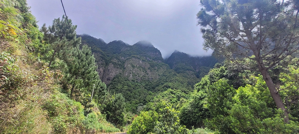 15 May 2022 Big loop in the eastern São Vicente valley — Descent to the Capela — photo 1