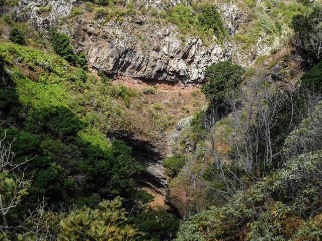 15.08.2017 Rundwanderung in Achadas da Cruz — Aufstieg auf der Vereda da Ladeira nach Pombais — Foto 18