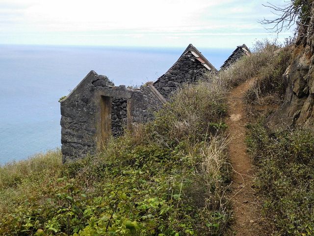 15.08.2017 Rundwanderung in Achadas da Cruz — Aufstieg auf der Vereda da Ladeira nach Pombais — Foto 25