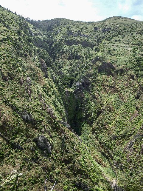 15.08.2017 Rundwanderung in Achadas da Cruz — Zur Madre der Levada dos Pombais inf und zurück zum Pfad zur oberen Levada — Foto 2