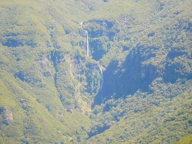 16.08.2017 Suche nach dem Furado Velho über die südliche 'Levada do Furado Velho' — Auf dem Pico dos Bodes — Foto 5